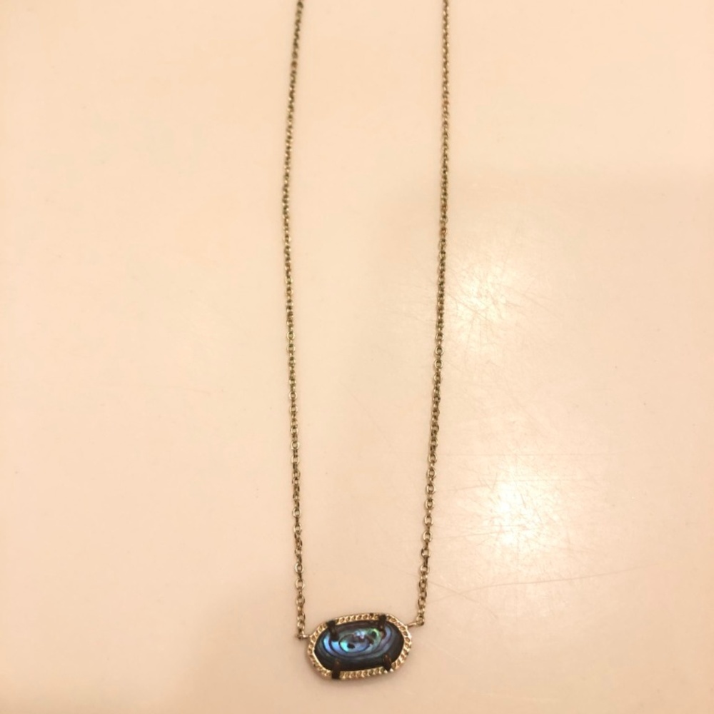 Kendra Scott Necklace